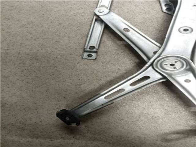 Foto 2ª: Elevalunas Eléctrico Delantero Derecho Opel Astra 1.7 CDTI [Z 17 DTH]