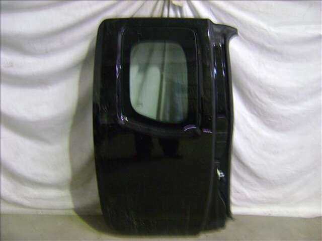 Puerta Trasera Derecha Nissan Navara 2.5 TDI 137CV