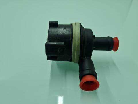 Foto 2ª: Bomba de Agua Volkswagen Polo 1.2 TDI 75CV 55KW [CFWA] (2011)