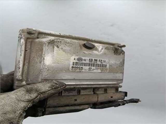 Foto 3ª: Centralita Motor ECU Volkswagen Golf 1.9 HIGHLINE [1.9 LTR. - 85 KW TDI] [AJM]