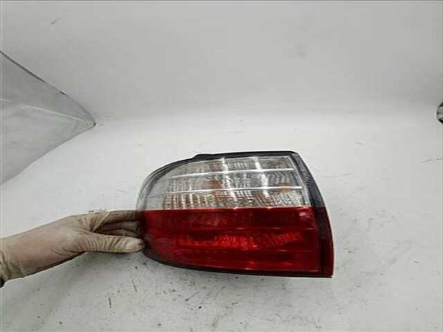 Foto 2ª: Piloto Trasero Izquierdo Hyundai H1 2.5 FURGÓN 2 PUERTAS TRASERAS [2.5 LTR. - 103 KW CRDI CAT] [4CB]