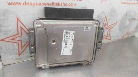 Foto 3ª: Centralita Motor ECU Kia Ceed CONCEPT 115CV 85KW [D4FB] (2010)