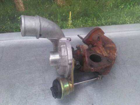 Foto 2ª: Turbocompresor Renault Laguna 1.9 DTI RT 98CV 72KW [F9Q F 7] (2000)