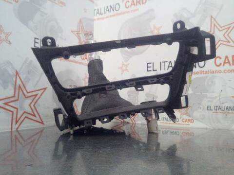 Foto 4ª: Palanca de Cambio Ford Focus TITANIUM 125CV 92KW [M1DD] (2015)