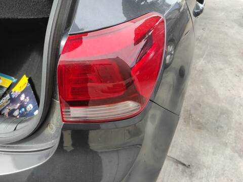 Piloto Trasero Derecho Kia Rio G4LA