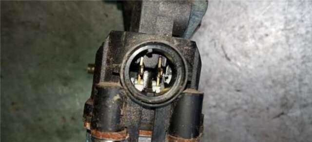 Foto 3ª: Elevalunas Eléctrico Delantero Derecho Iveco Daily 35C13 V. 35C13 V/P. 35S13 V. 35S13 V/P [814043S]