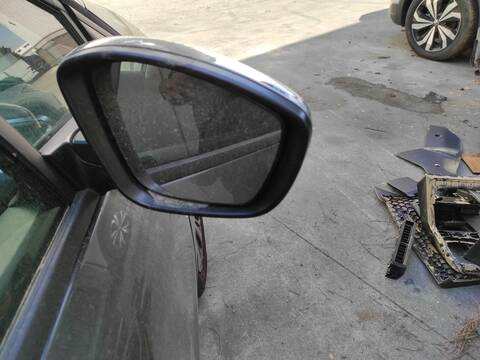Retrovisor Derecho Peugeot 208 YH01