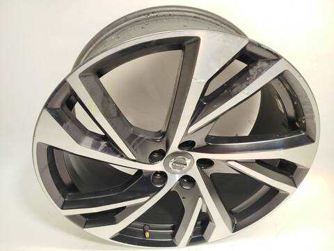 Foto 3ª: LLanta Chapa Volvo XC 40 T3 163CV 120KW [B3154T2] (2019)