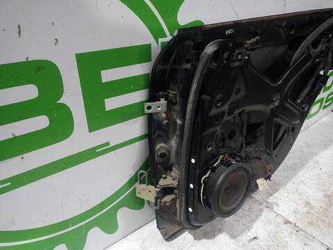 Foto 2ª: Puerta Trasera Derecha Audi A4 2.5 TDI 120KW) 163CV (2000)