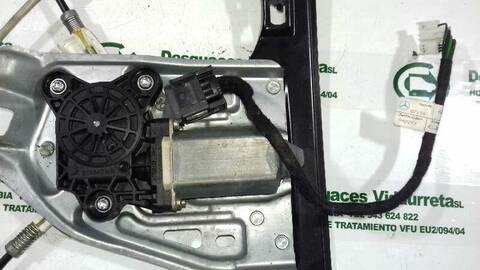Foto 3ª: Elevalunas Eléctrico Delantero Izquierdo Mercedes Clase C 160 2.2 CDI CAT BERLINA 143CV 105KW [OM611962] (2000)