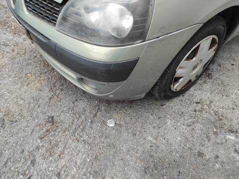 Foto 2ª: Paragolpes Delantero Renault Clio D7F720 (2002)