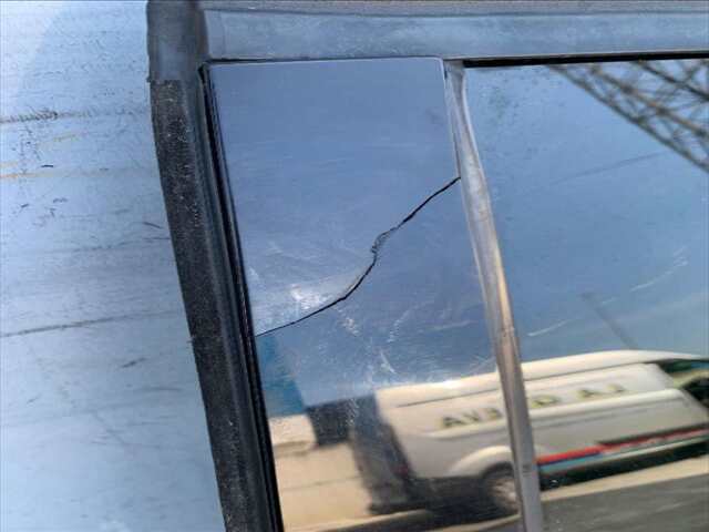 Foto 3ª: Puerta Trasera Izquierda Ford S Max 2.2 TDCI175CV/129KW 0CV WA6 CA1) DESDE 05/2006 HASTA 04/2015 [Q4WA] (2008)