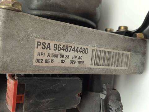 Foto 2ª: Bomba de Direccion Peugeot 307 1.6 16V CAT 109CV 80KW [NFU] (2003)