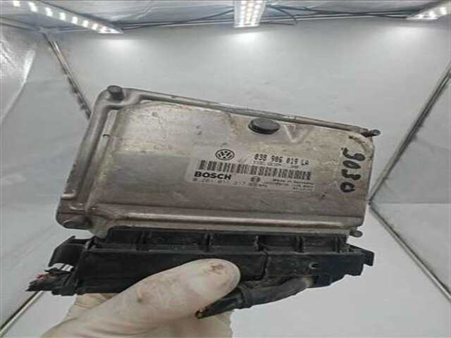 Foto 3ª: Centralita Motor ECU Seat Cordoba 1.9 SIGNO/A [1.9 LTR. - 96 KW TDI] [ASZ]