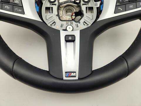Foto 2ª: Volante Bmw Serie 3 315 330D XDRIVE SPORT LINE 4P) BERLINA 265CV [B57D30A] (2022)