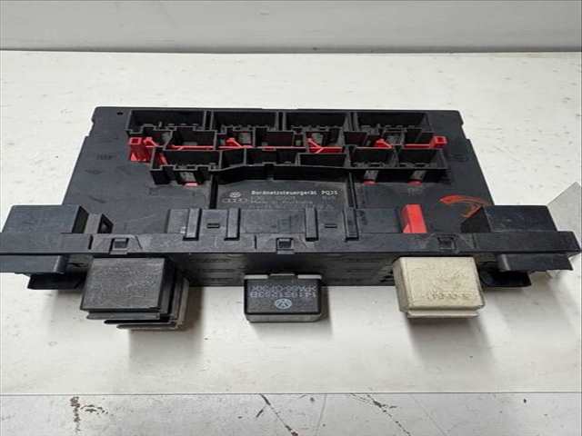 Caja Reles Fusibles Audi A3 CFFB