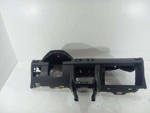 Salpicadero Volvo XC 90 D5 EXECUTIVE 7 ASIENTOS) 136KW) 185CV