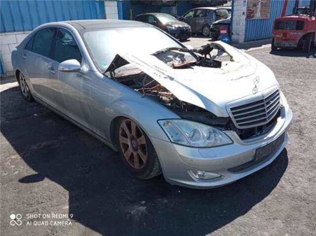 Mangueta Delantera Derecha Mercedes Clase S 220 3.5 S 350 (221.056) [3.5 LTR. - 200 KW V6 CAT]