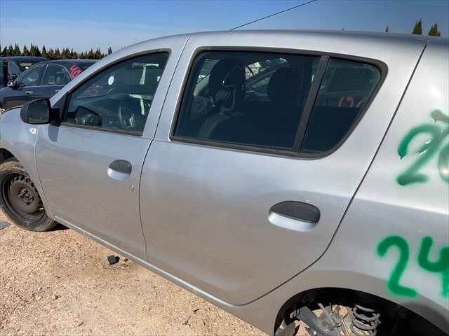 Foto 2ª: Puerta Trasera Izquierda Dacia Sandero 1.0 GASOLINA SCe [B4DE4] (2018)