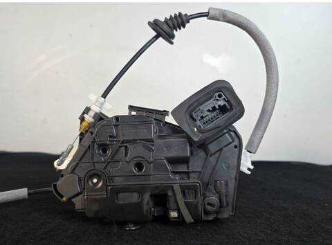 Foto 3ª: Cerradura Puerta Trasera Derecha Volkswagen Passat ADVANCE 110CV 81KW (2009)