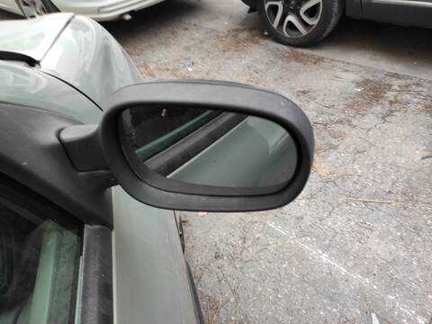 Retrovisor Derecho Renault Clio D7F720