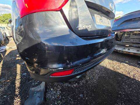 Foto 2ª: Paragolpes Trasero Ford Focus IQDB BERLINA (2011)