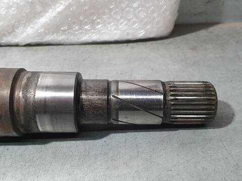 Foto 2ª: Transmision Delantera Derecha Volvo V60 BASIS 150CV 110KW FAMILIAR [D4204T16] (2019)