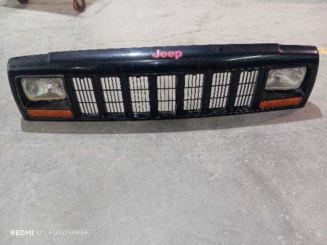 Rejilla Delantera Jeep Cherokee 2.5 TD 3P