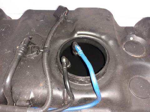 Foto 3ª: Deposito de Combustible Volkswagen Transporter 2.0 TDI 140CV 103KW T5 TRANSPORTER 7E) [CAAC] (2012)