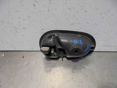 Foto 3ª: Maneta Interior Trasera Derecha Dacia Sandero STEPWAY 90CV 66KW [H4B A4] (2013)