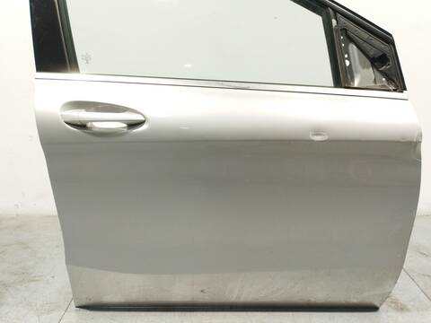 Foto 3ª: Puerta Delantera Derecha Mercedes Clase B 150 B 200 CDI 246.201) 136CV 100KW [OM 651.901] (2013)