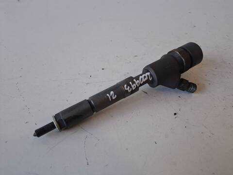 Foto 2ª: Inyectores Toyota Auris 1NDTV (2007)