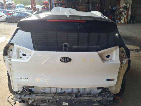Portón Kia Niro CONCEPT 141CV