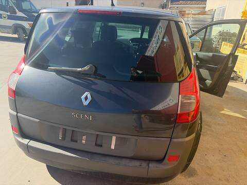 Portón Renault Scenic K4M 97 JM)