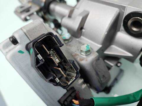 Foto 3ª: Columna Dirección Hyundai i40 STYLE 141CV 104KW [D4FD] (2015)