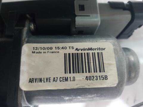 Foto 3ª: Elevalunas Eléctrico Delantero Izquierdo Peugeot 207 CONFORT 90CV [9HXDV6ATED4] (2006)