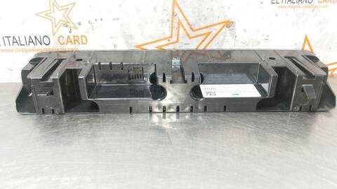 Foto 2ª: Mando Climatizador Mercedes Clase A 140 A 200 177.087) 163CV 120KW (2018)