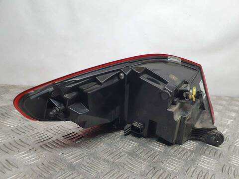 Foto 3ª: Piloto Trasero Derecho Bmw Serie 1 114 118D M SPORT 150CV 110KW [B47C20B] (2020)