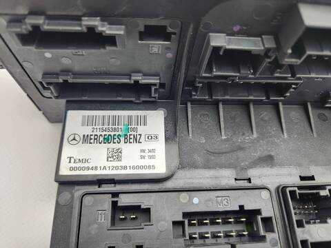Foto 3ª: Caja Reles Fusibles Mercedes Clase E 180 E 220 CDI 211.006) BERLINA 150CV 110KW [646961] (2003)