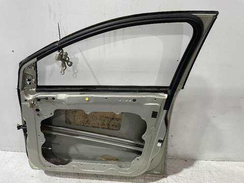 Foto 2ª: Puerta Delantera Derecha Ford Focus BUSINESS 90CV (2007)