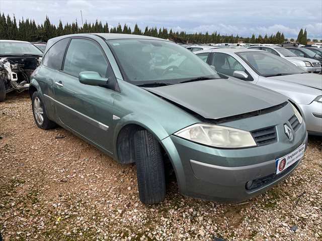 Foto 2ª: Aleta Delantera Derecha Renault Megane 1.5 DCI 100cv [K9K] (2004)