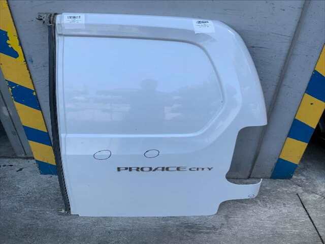 Puerta Trasera Derecha Toyota Proace 1.5 HDI 0CV