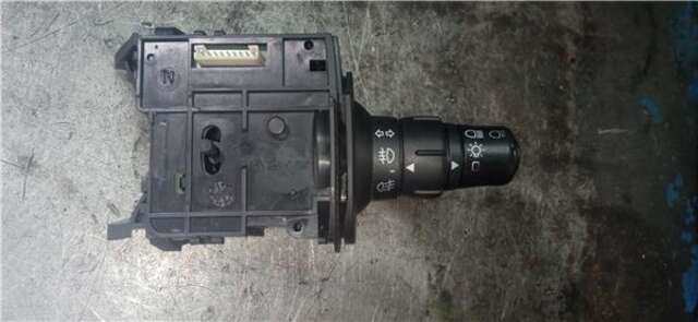 Mando Multifuncion Renault Scenic 1.5 AUTHENTIQUE [1.5 LTR. - 60 KW DCI DIESEL] (JM)(2003-_)