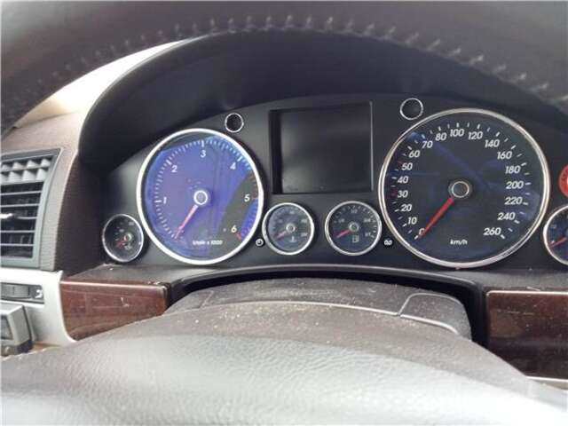 Cuadro de Instrumentos Volkswagen Touareg 3.0 TDI V6 [3.0 LTR. - 165 KW V6 TDI DPF]