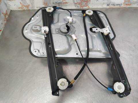 Foto 3ª: Elevalunas Eléctrico Delantero Derecho Nissan Qashqai TEKNA PREMIUM 131CV 96KW [R9MA405] (2012)