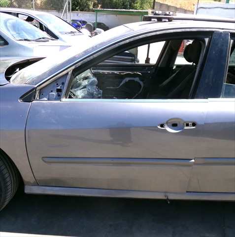 Puerta Delantera Izquierda Renault Laguna 1.5 DCI RANCHERA,2007-2015