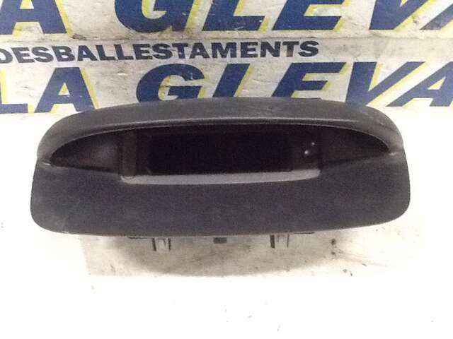 Foto 2ª: Pantalla Multifuncion Renault Megane 1.5 DCI COUPE BERLINA 110CV III COUPE DZ) DESDE 11/2008 / BERLINA BZ D [K9K J8] (2011)