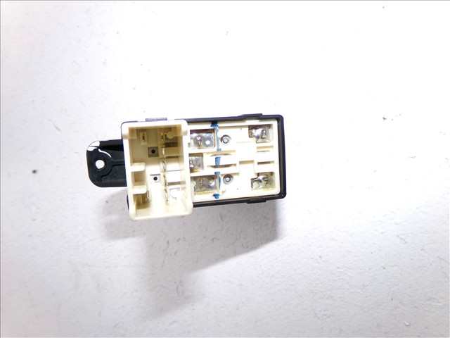 Foto 2ª: Botonera Elevalunas Hyundai Santa Fe 2.0 CRDI 2001-2006 [D4EAV] (2005)