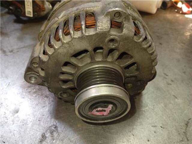 Foto 2ª: Alternador Ssangyong Rodius 2.7 270 XDI [2.7 LTR. - 120 KW TURBODIESEL CAT]
