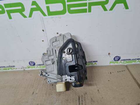 Cerradura Puerta Trasera Derecha Volkswagen Passat 2.0 TDI 140CV 103KW